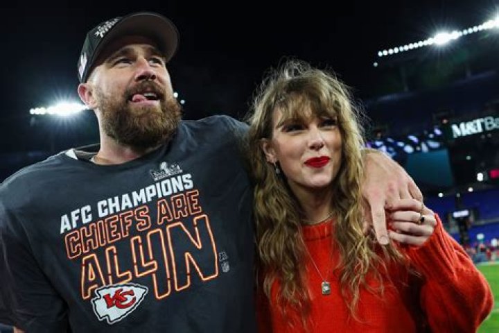 Travis Kelce Celebrates Birthday Without Taylor Swift & Takes Fan Pics Hollywood Life