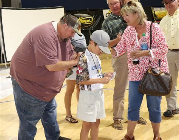 Travis T-Bone Turner From Bone Collector Cancer Update: Wife Michelle Turner and Net Worth