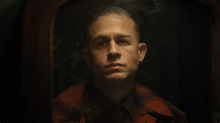 Uncover The Truth: Charlie Hunnam's Towering Height Revealed