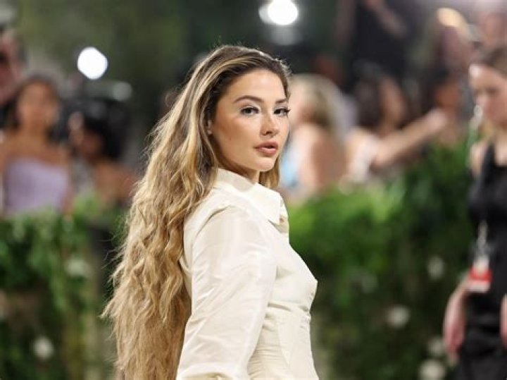 Understanding Madelyn Cline's Age And Its Impact