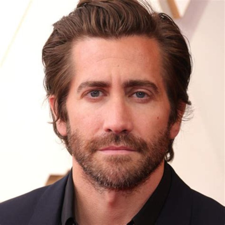 Unveiling Jake Gyllenhaal's Award-Winning Brilliance