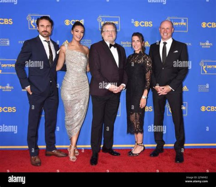 Unveiling The Pioneering Legacy Of Evelyn Warfel In Cardiology