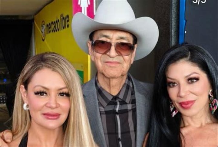 Vicky Terrazas - Age, Family, Bio ·