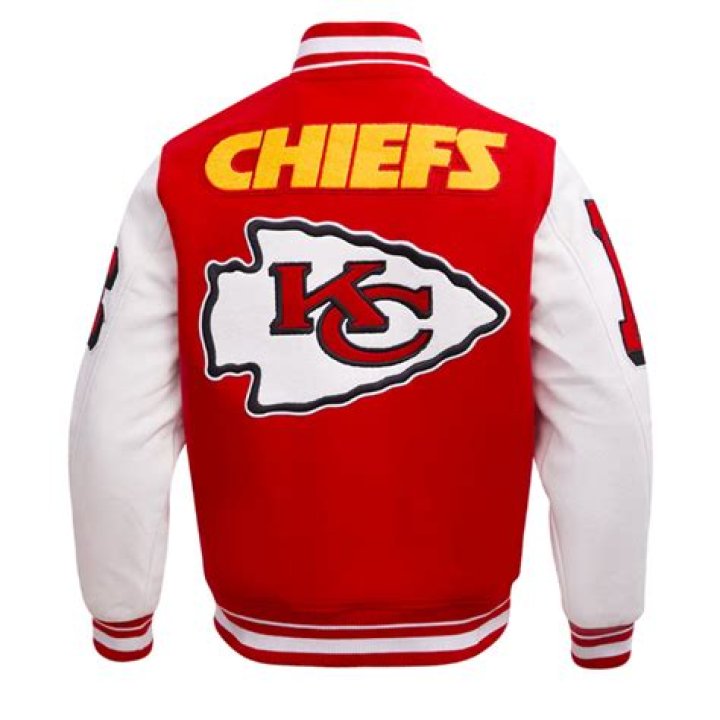 Vintage Chiefs Jackets: Uncover Timeless Treasures