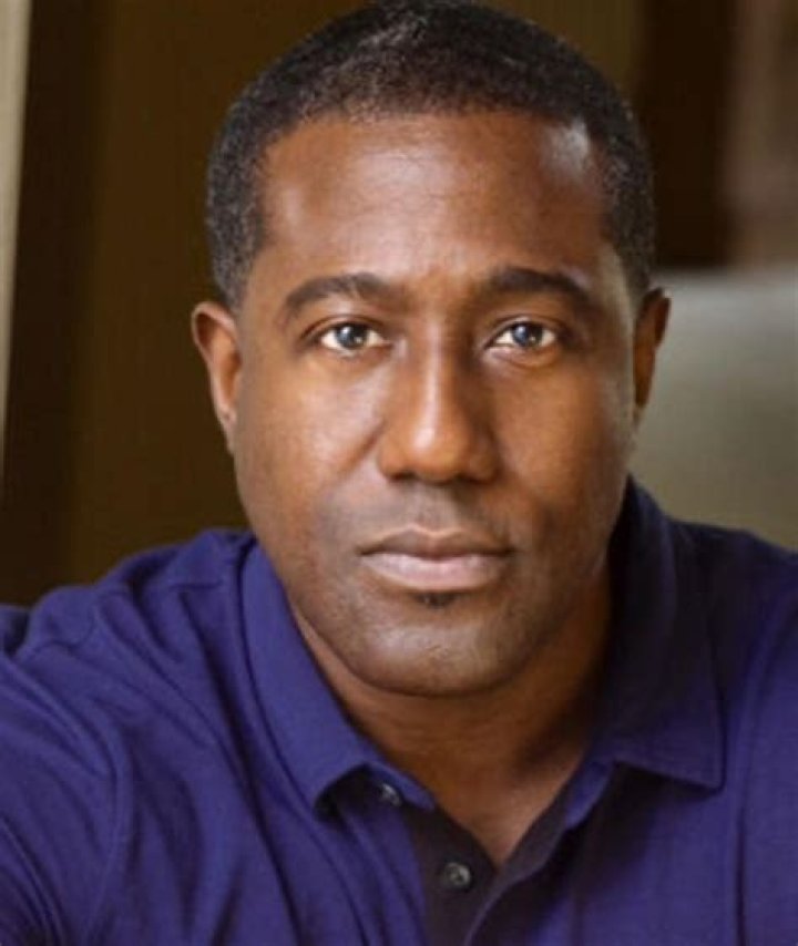 VivaBlog | E. Roger Mitchell