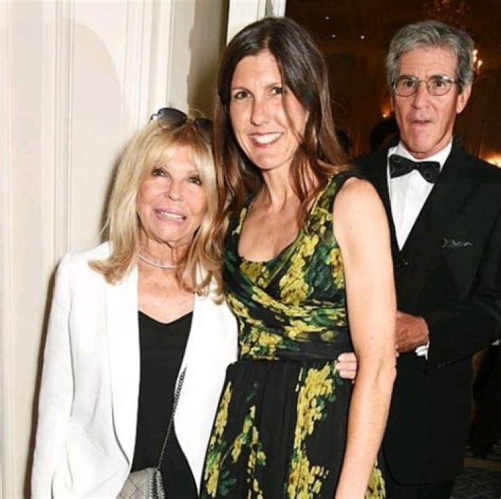 VivaBlog | Jenna Sinatra - Bio, Age, Wiki, Facts and Family