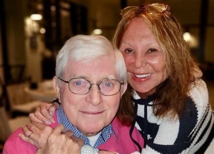 VivaBlog | Robert Sterling - Bio, Age, height, Wiki, Facts and Family