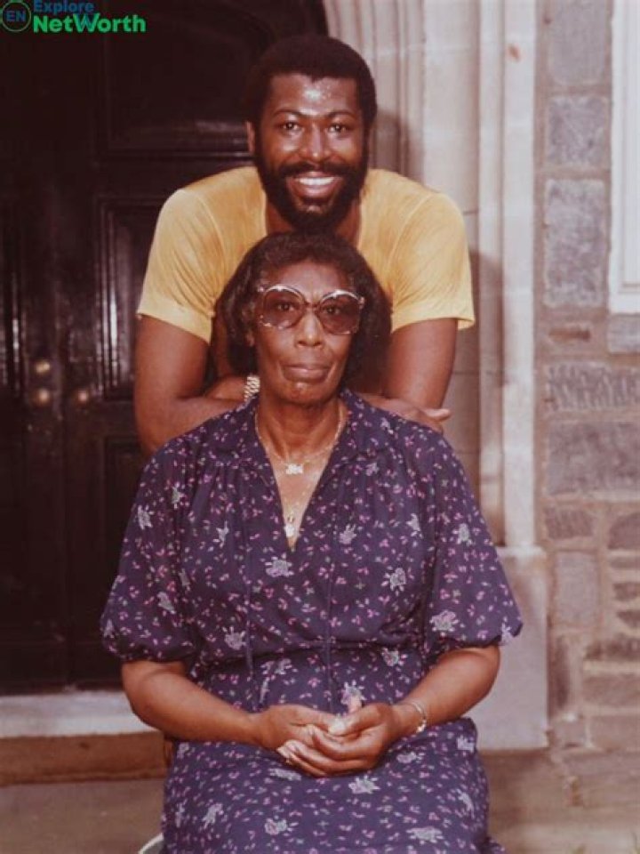 VivaBlog | Teddy Pendergrass - Bio, Age, net worth, height, Wiki, Facts and Family