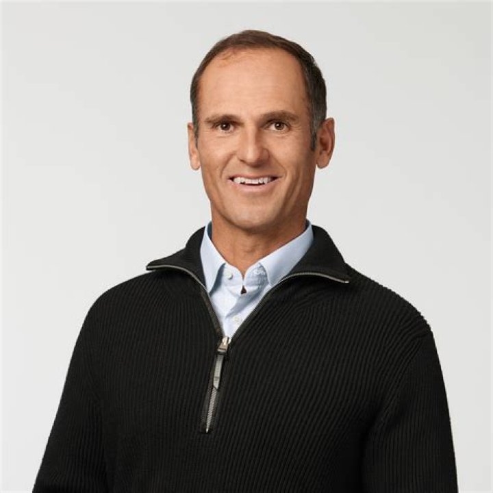 VivaBlog | Veronica Lake - Bio, Age, Wiki, Facts and Family