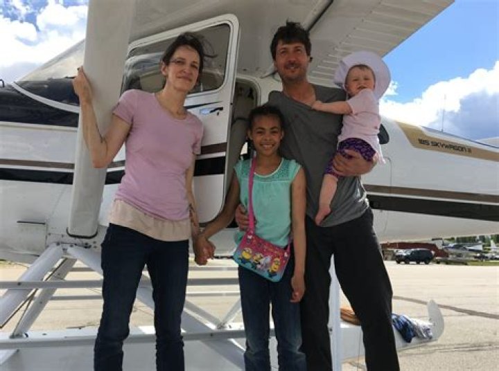 Who's Who: Meet Glenn Maxwell's Family