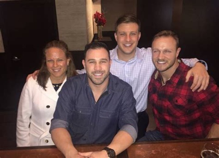 Who Is Amanda Kipnis? Jason Kipnis Sister- Parents And Family ·