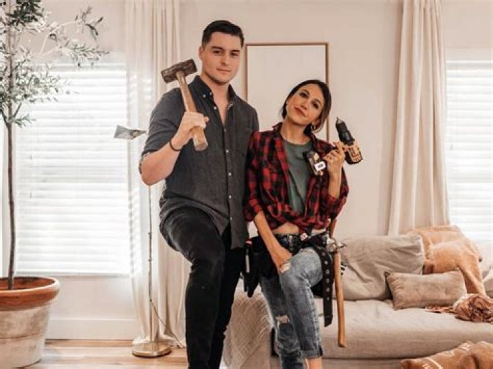 Who Is Kat Stickler? Wiki, Ex-Husband, Earnings