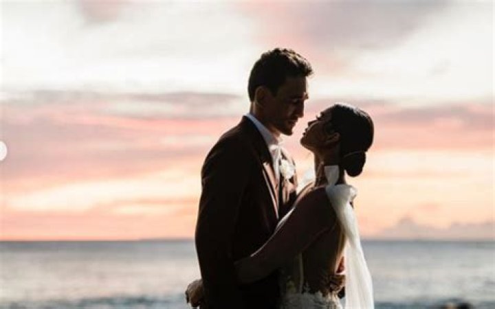 Who Is Max Holloway's Wife? Meet Alessa Quizon