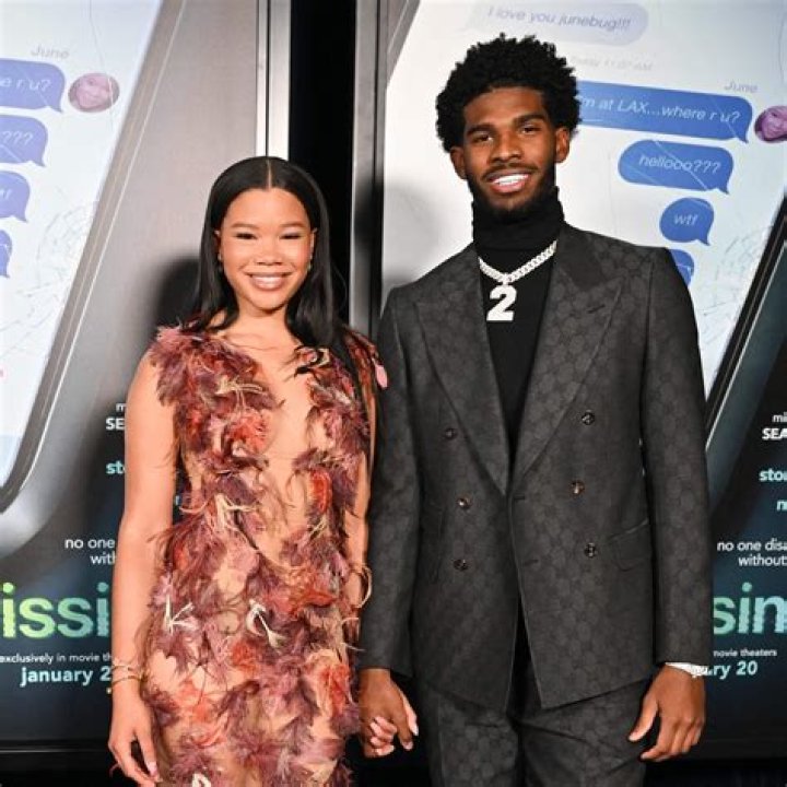 Who is Shedeur Sanders dating?