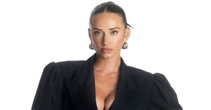 Who Is Tina Dutta? Wiki, Age, Bio, Height, Net Worth, Husband, Family ·