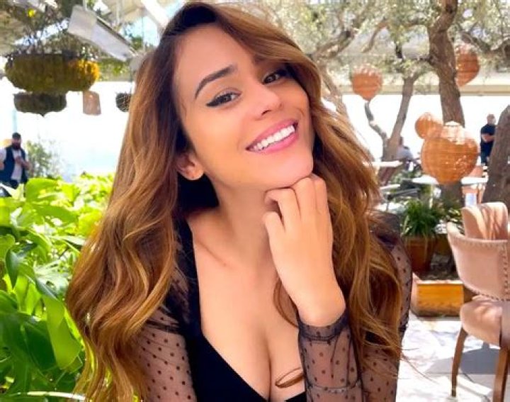 Who is Yanet Garcia dating?